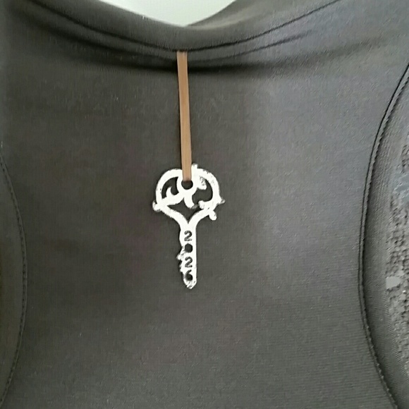 2026 Dress - Picture 7 of 8